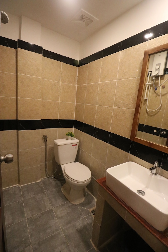 grand elevation hotel