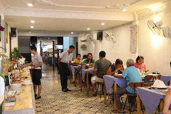 grand elevation hotel