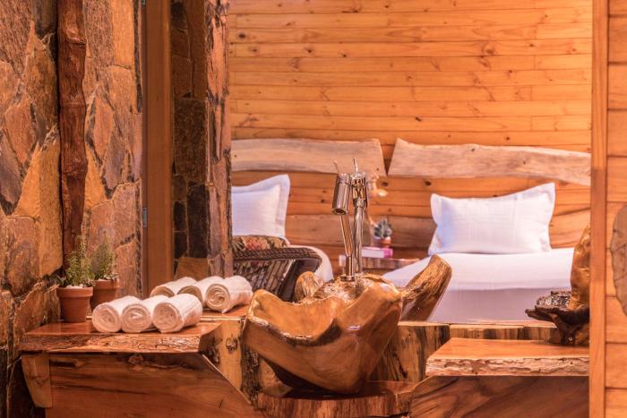 tupa lodge