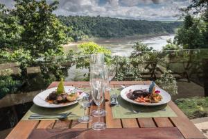 tupa lodge