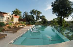 tupa lodge
