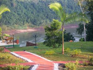tupa lodge