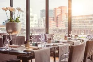 Hyatt Regency Dusseldorf,Dusseldorf>>Duesseldorf-Hafen,5 star