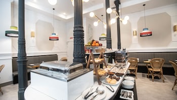 soho boutique opera