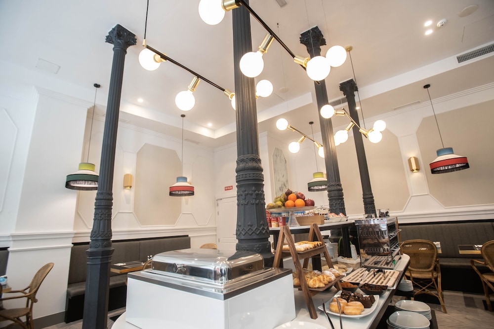 soho boutique opera