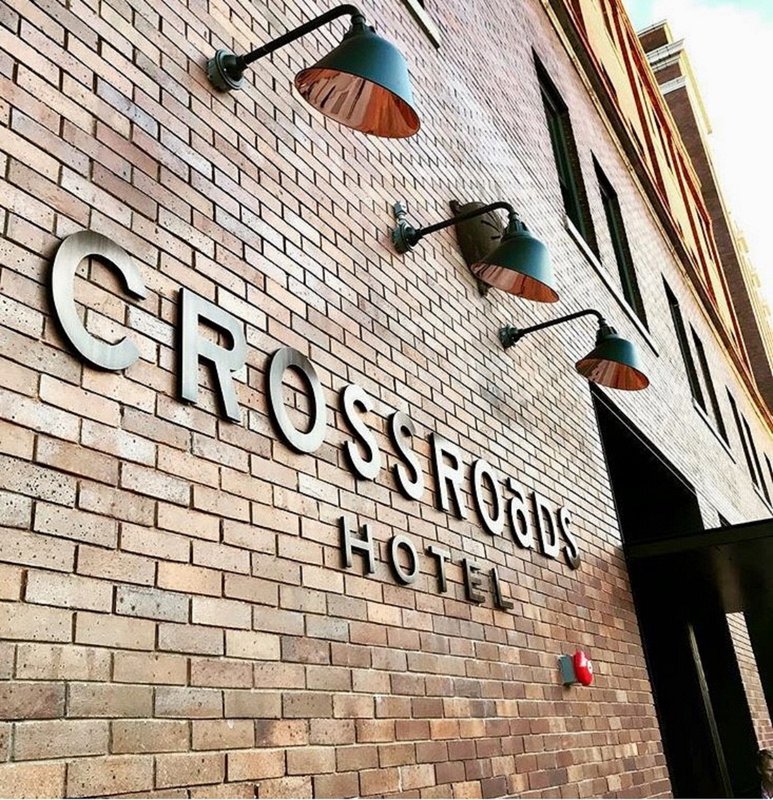 Crossroads Hotel