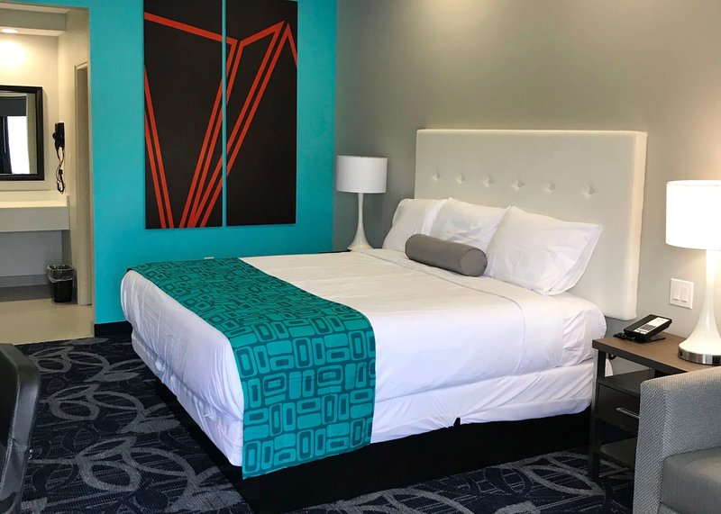 americas best value inn houston willowbrook