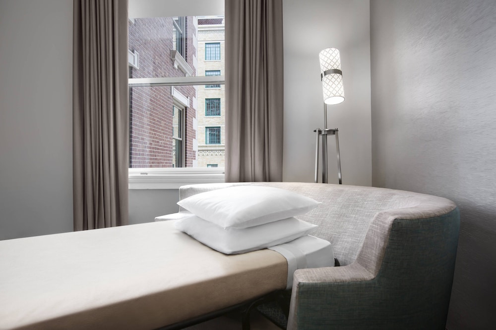 courtyard by marriott cape girardeau downtown