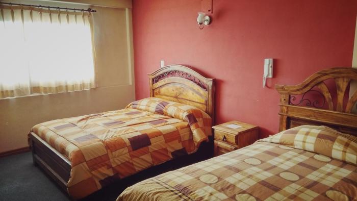 hostal perla negra