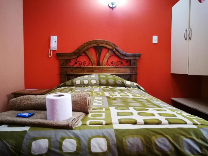hostal perla negra