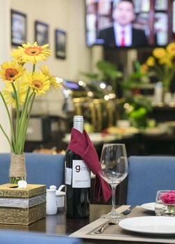 mayflower hotel hanoi