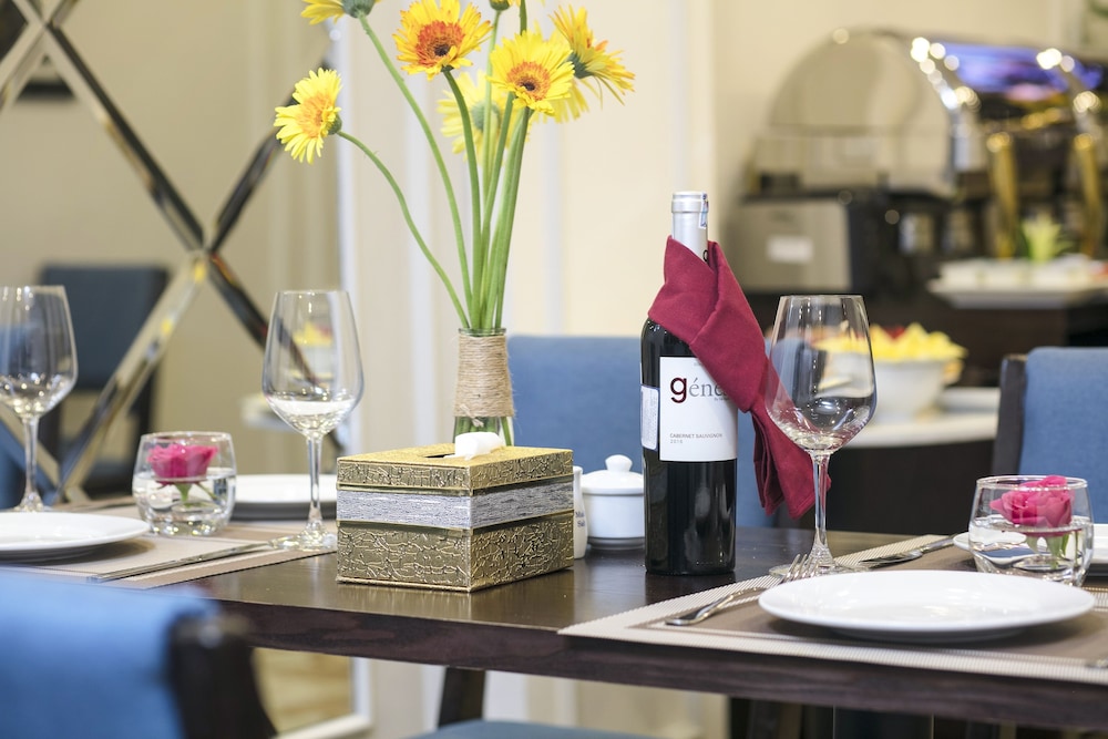 mayflower hotel hanoi