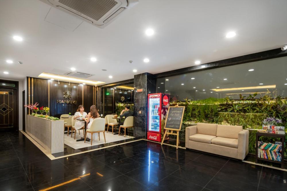 hanami hotel danang
