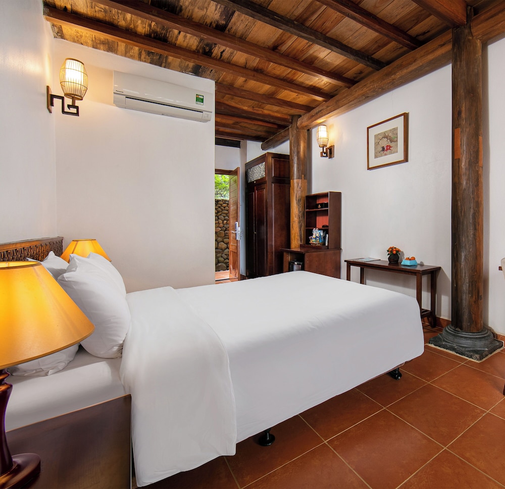 mai chau hideaway resort