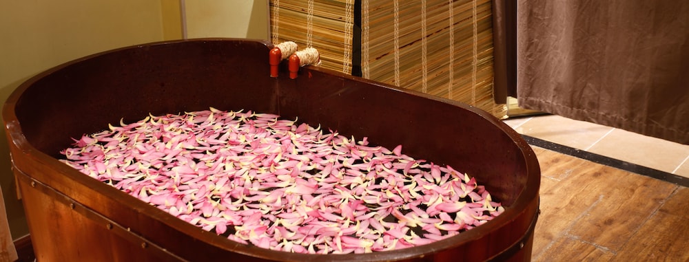 aira boutique hanoi hotel and spa