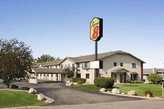 super 8 by wyndham alexandria mn
