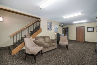 super 8 by wyndham alexandria mn