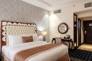 Crystal Plaza Al Majaz Hotel,Tulip Inn Al Khan Is Perfectly Located For Both Business And Leisure Guests In Sharjah. Both Busines,4 star