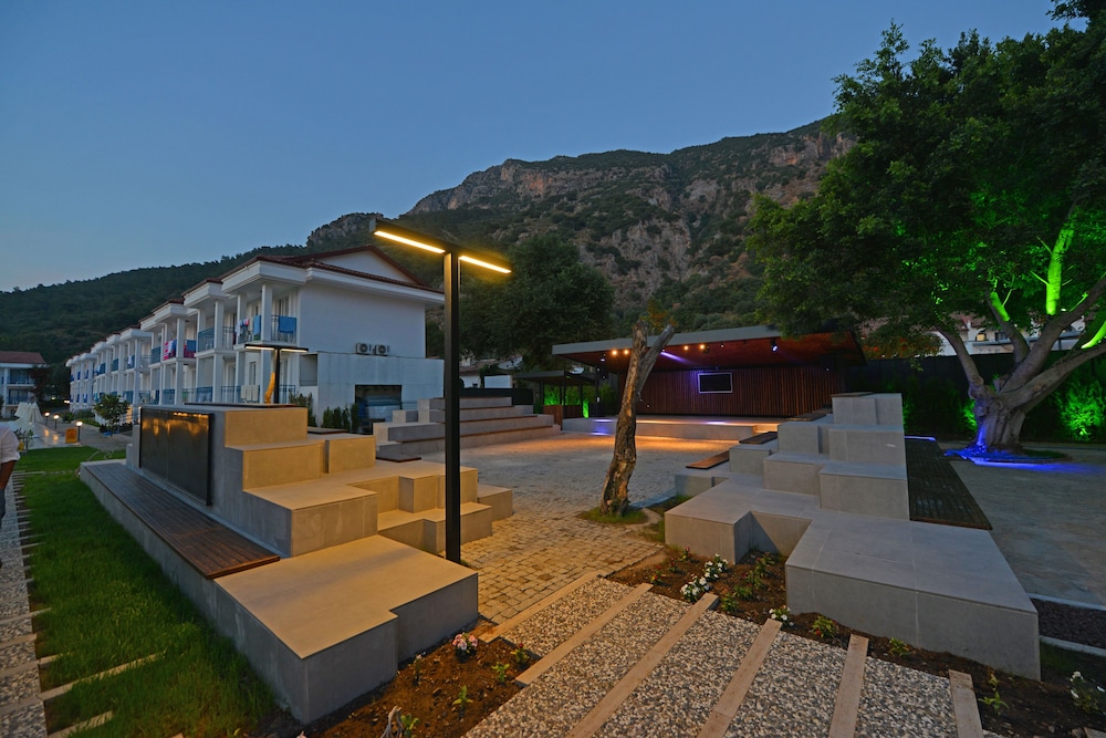 belcekum beach hotel