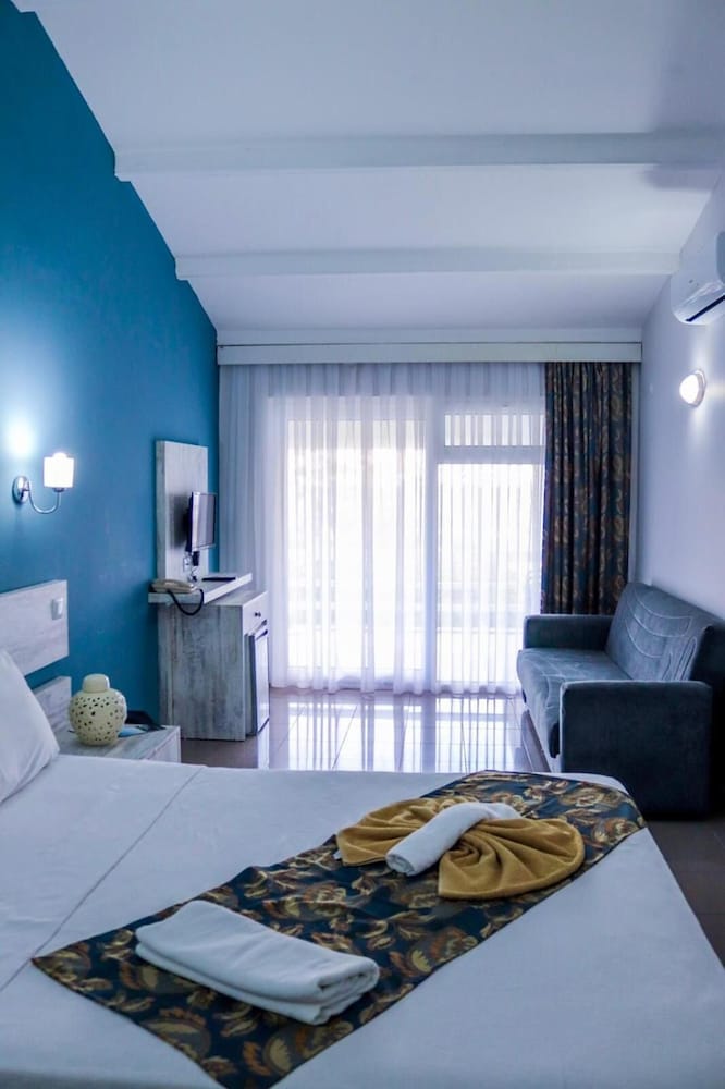 afytos akcay tatil koyu all inclusive