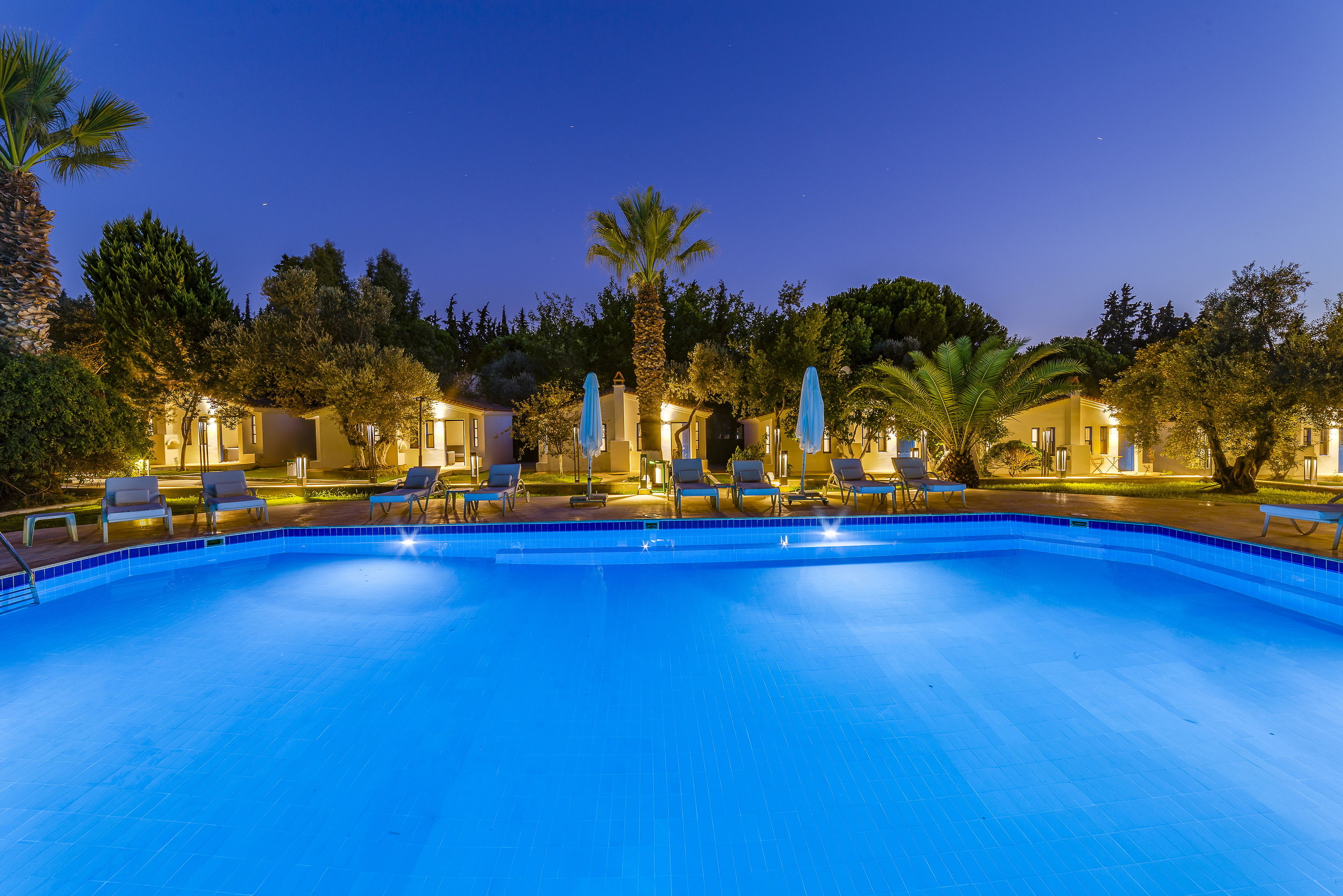 risus garden marina hotel