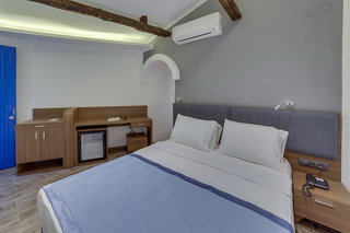 risus garden marina hotel