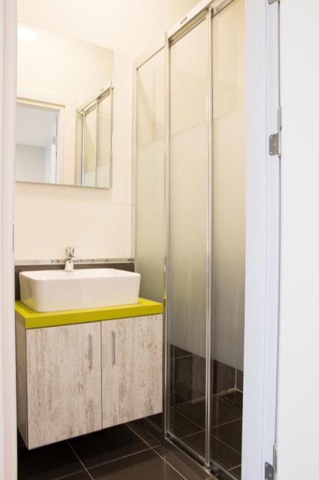 zin d home dudullu suits