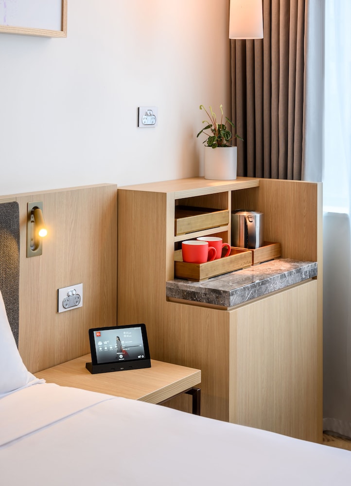 ibis melbourne central