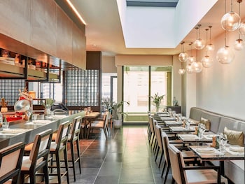 ibis melbourne central