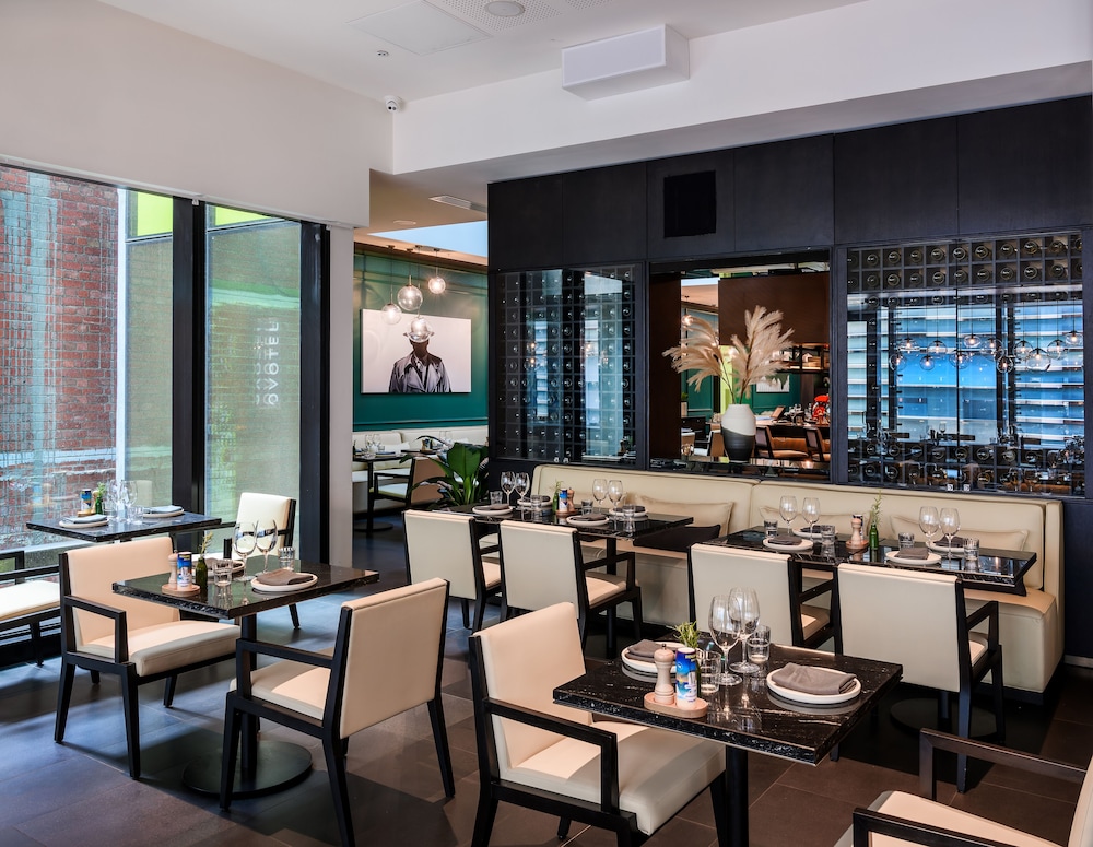 ibis melbourne central