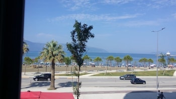 mare blu hotel bar