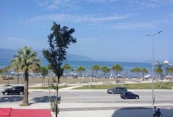 mare blu hotel bar