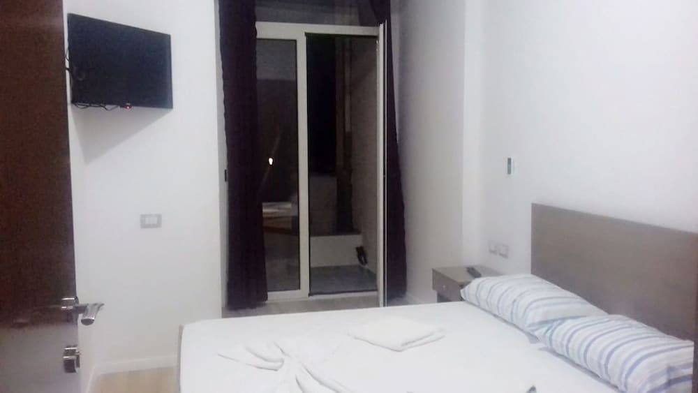 mare blu hotel bar