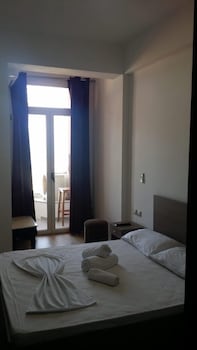 mare blu hotel bar