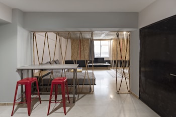 piraeus premium suites