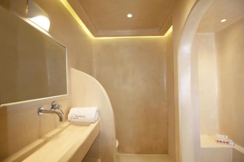 Palmariva Villas,Santorini>>Fira,4 star