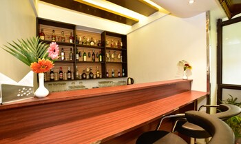 treebo tryst hotel tarcon