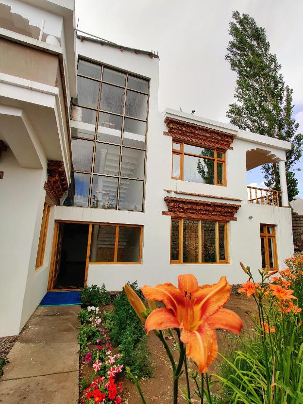 glacier view guest house