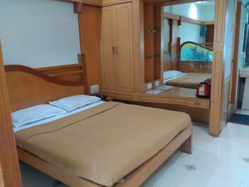 hotel royale heritage nashik