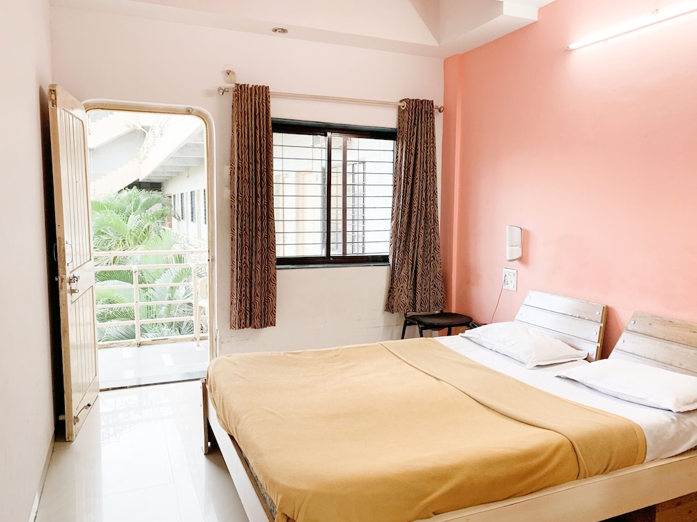 hotel royale heritage nashik