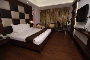 Hotel Kc Residency,Sector 35,3 star