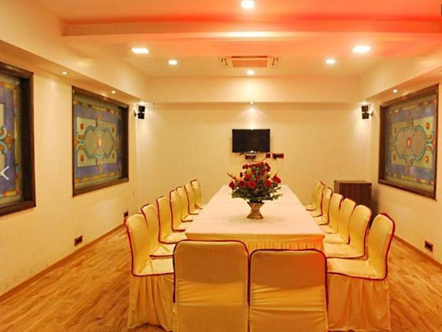 hotel grand continental