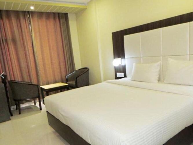 hotel grand continental