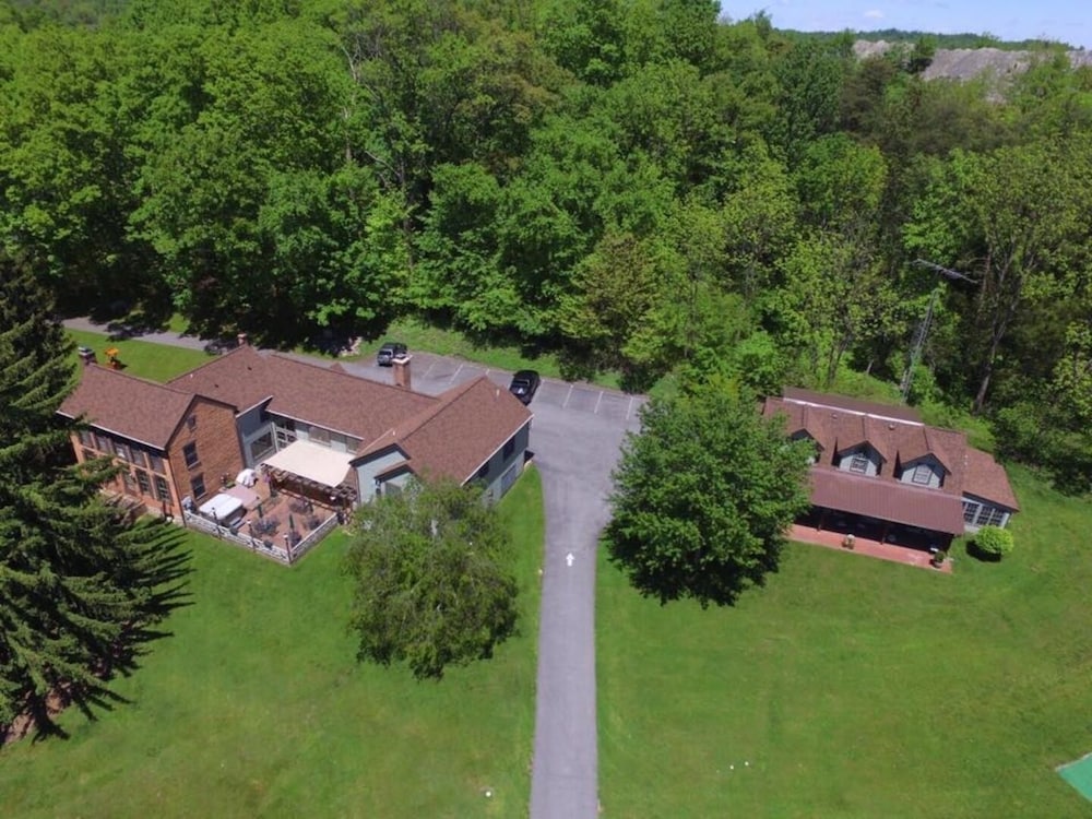 baladerry inn lp