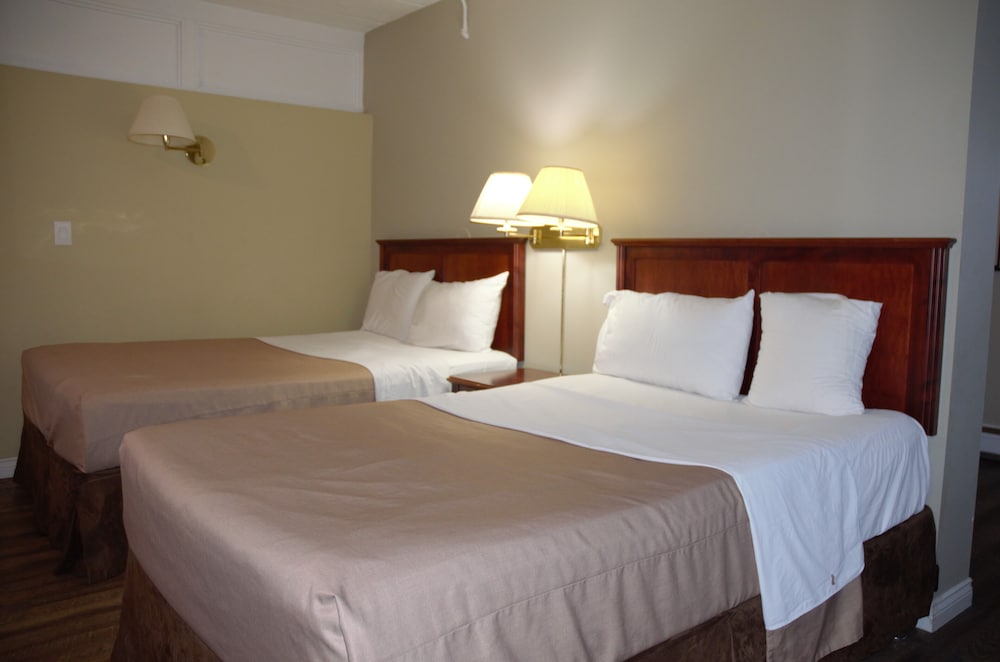 the highlander inn