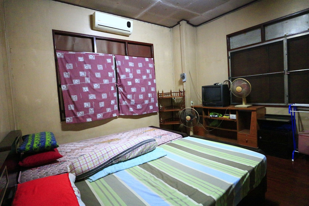 anurak guesthouse