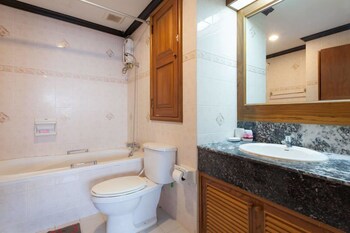 patong tower by united 21 thailand