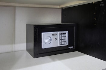 patong tower by united 21 thailand