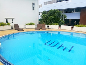 patong tower by united 21 thailand