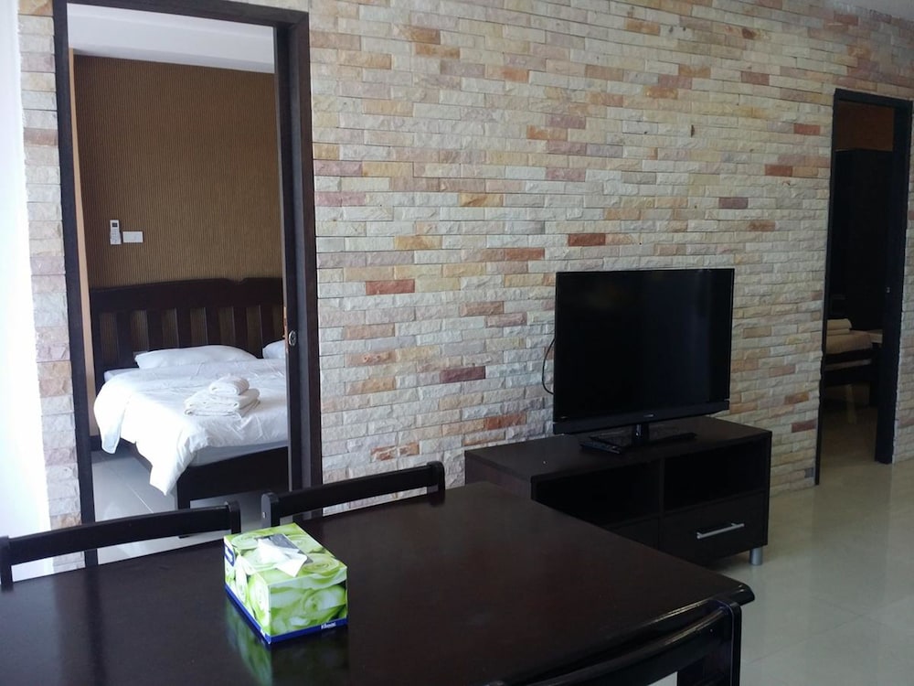 patong tower by united 21 thailand